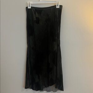 Elegant Velvet Black and Green Skirt